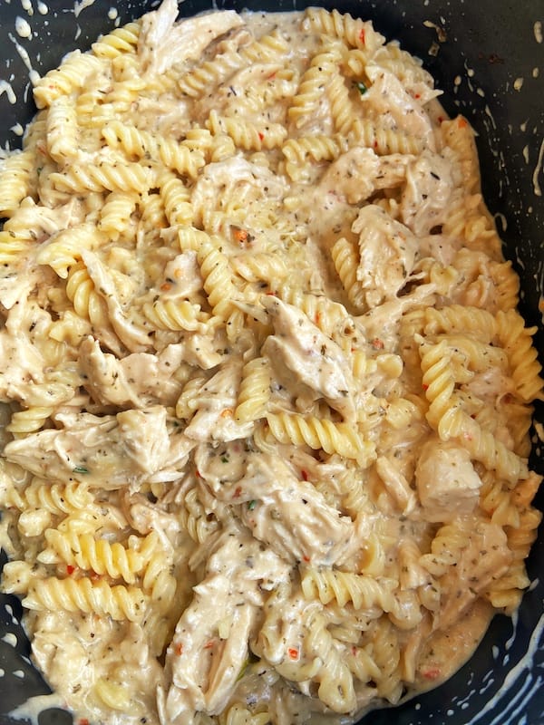 Crock Pot Buffalo Wild Wings Garlic Parmesan Chicken Pasta