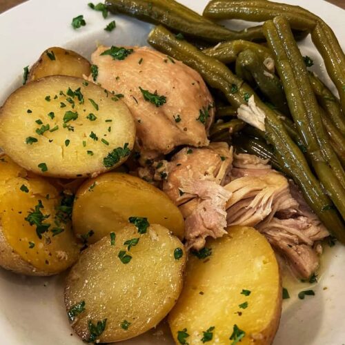 Slow Cooker Ranch Chicken and Red Potatoes - The Magical Slow Cooker