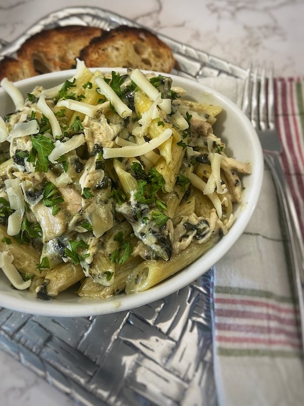 Crock pot Creamy Chicken Pasta 
