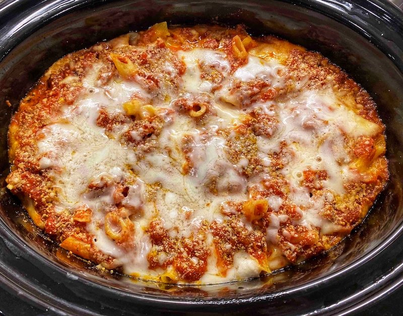 Easy Crock Pot Baked Ziti