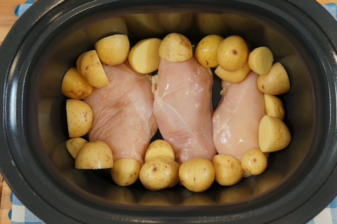 Crockpot Chicken and Gravy over Mashed Potatoes