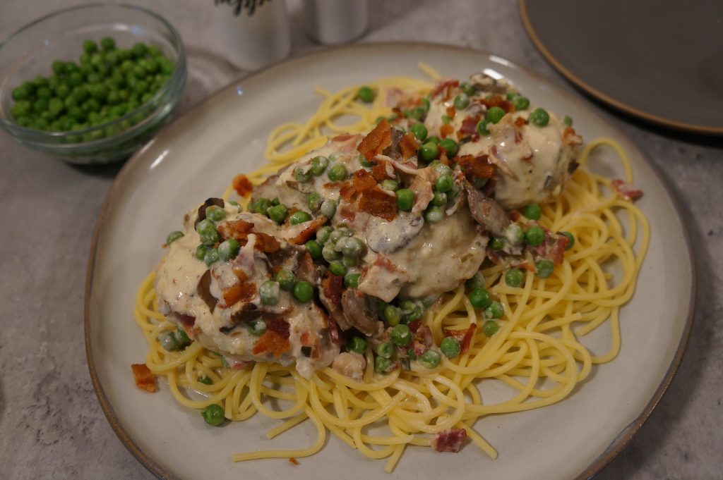 Crock Pot Chicken Carbonara