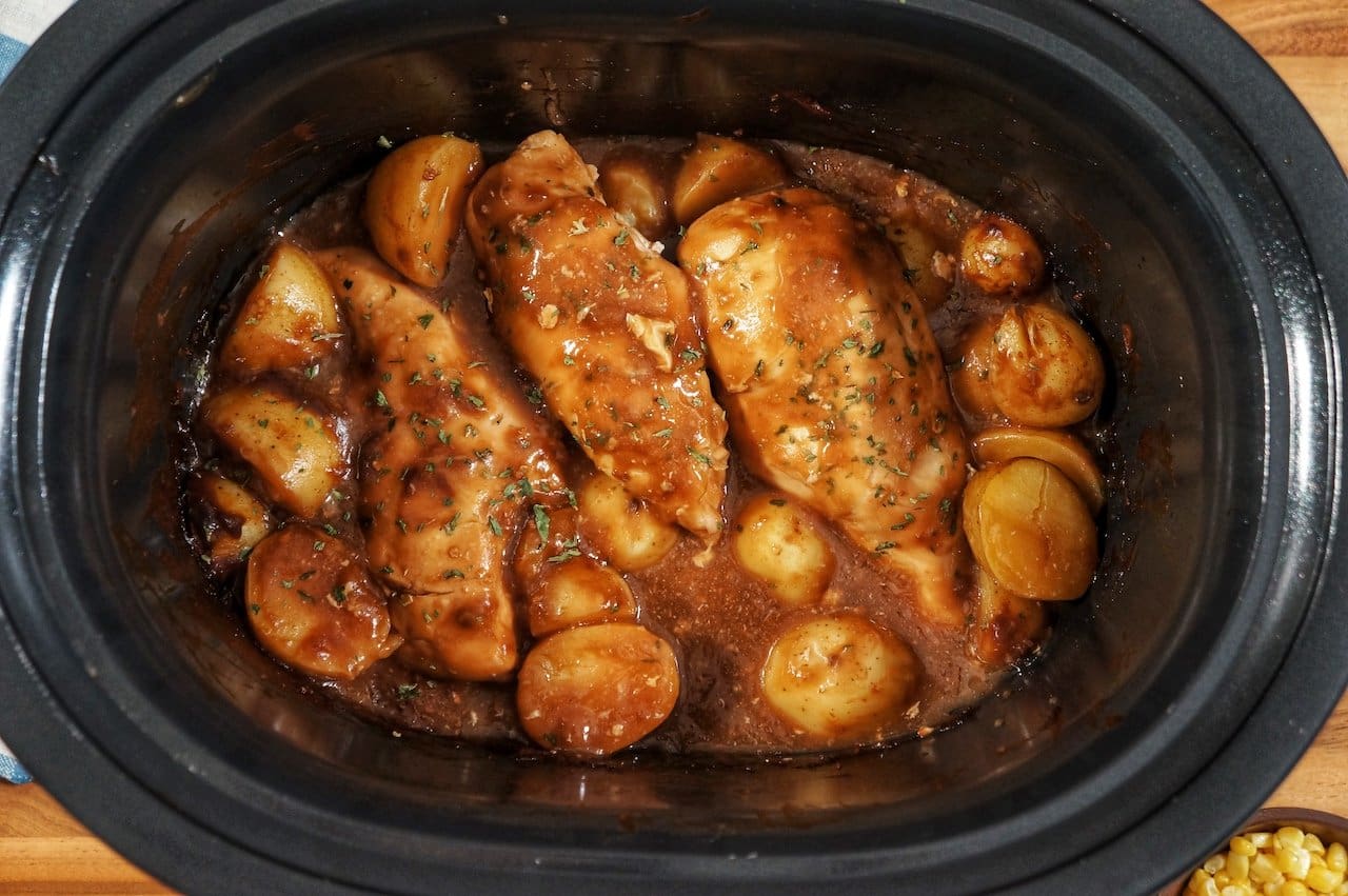 Crockpot Chicken and Gravy over Mashed Potatoes