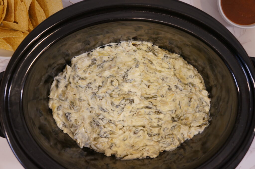Slow Cooker Spinach and Artichoke Dip