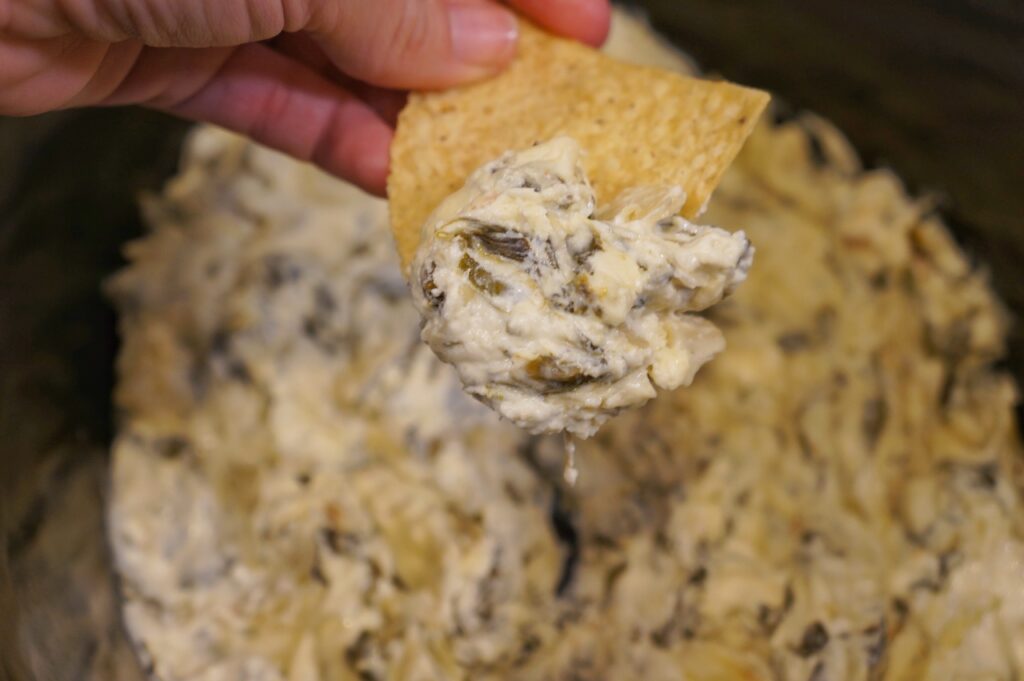 Slow Cooker Spinach and Artichoke Dip -Crockpot Appetizers