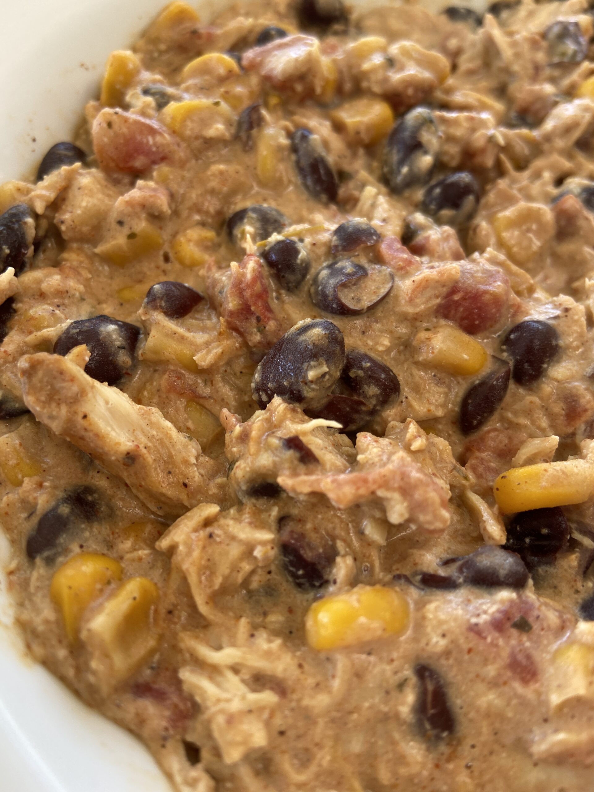 https://www.crockpotsandflipflops.com/wp-content/uploads/2022/05/White-chicken-chili-with-black-beans-scaled.jpg