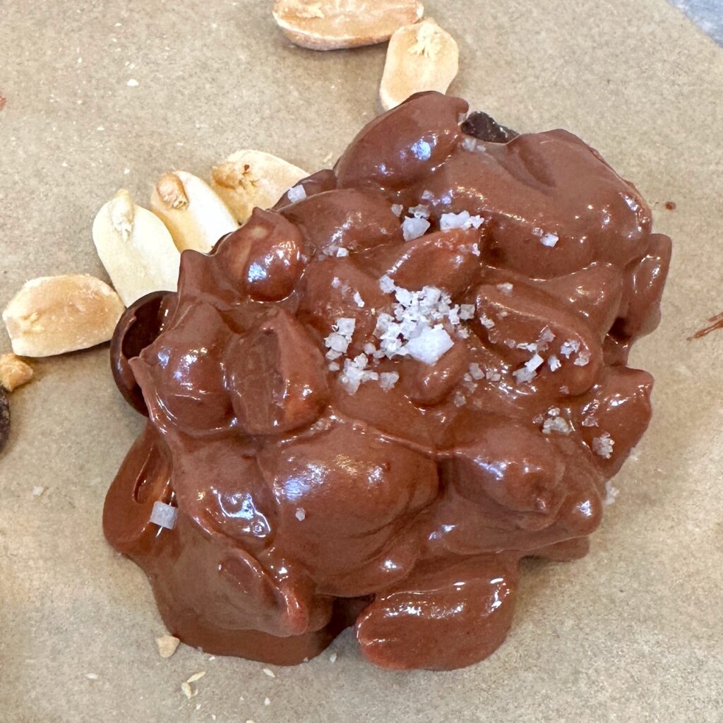 Crock Pot Peanut Clusters