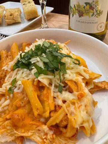 Cheesy Chicken Pasta Casserole